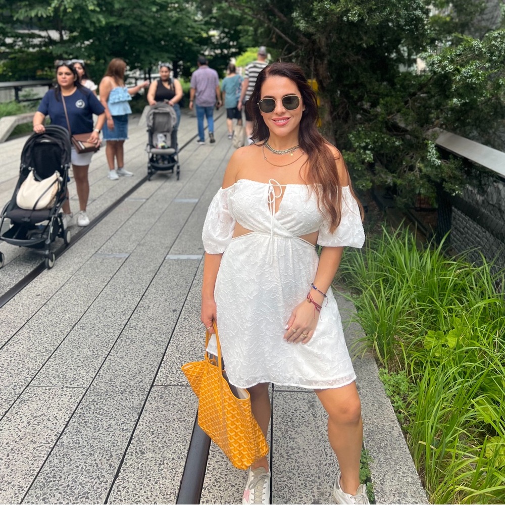 Meet your Posher, Elizabeth